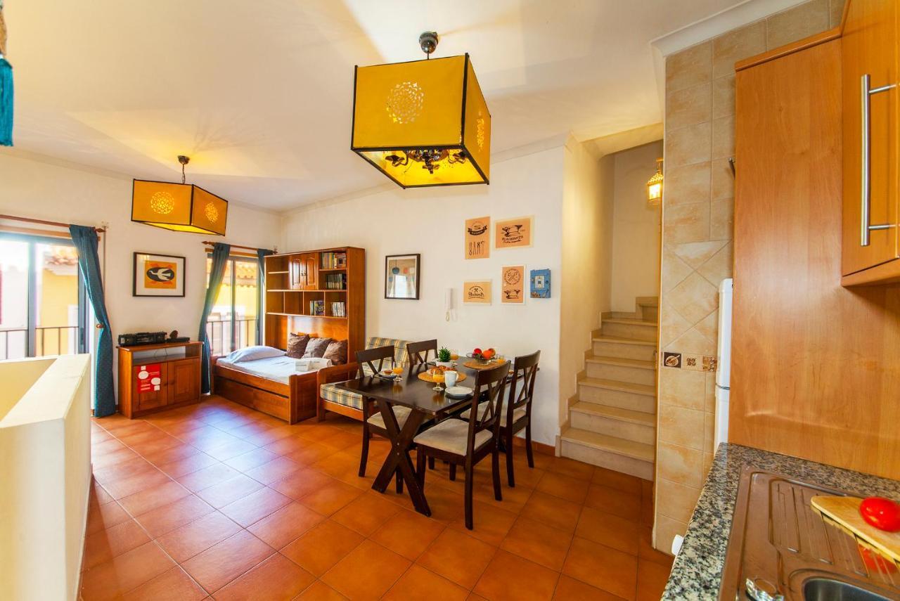 A09 - Super Central Duplex Apartment Lagos Esterno foto